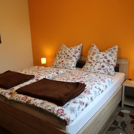 Ferienwohnung Neuborner-Hof Андернах Екстериор снимка