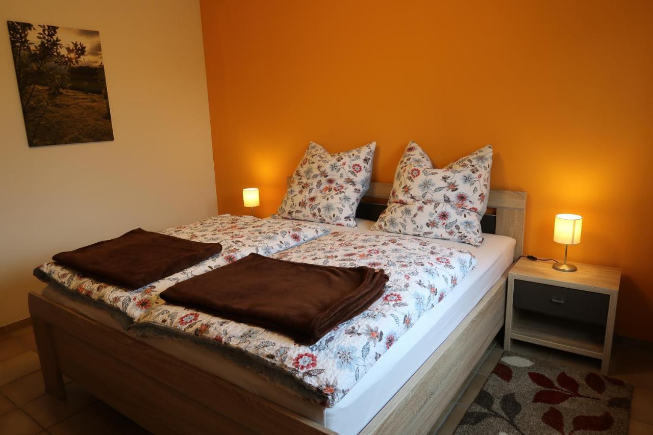Ferienwohnung Neuborner-Hof Андернах Екстериор снимка