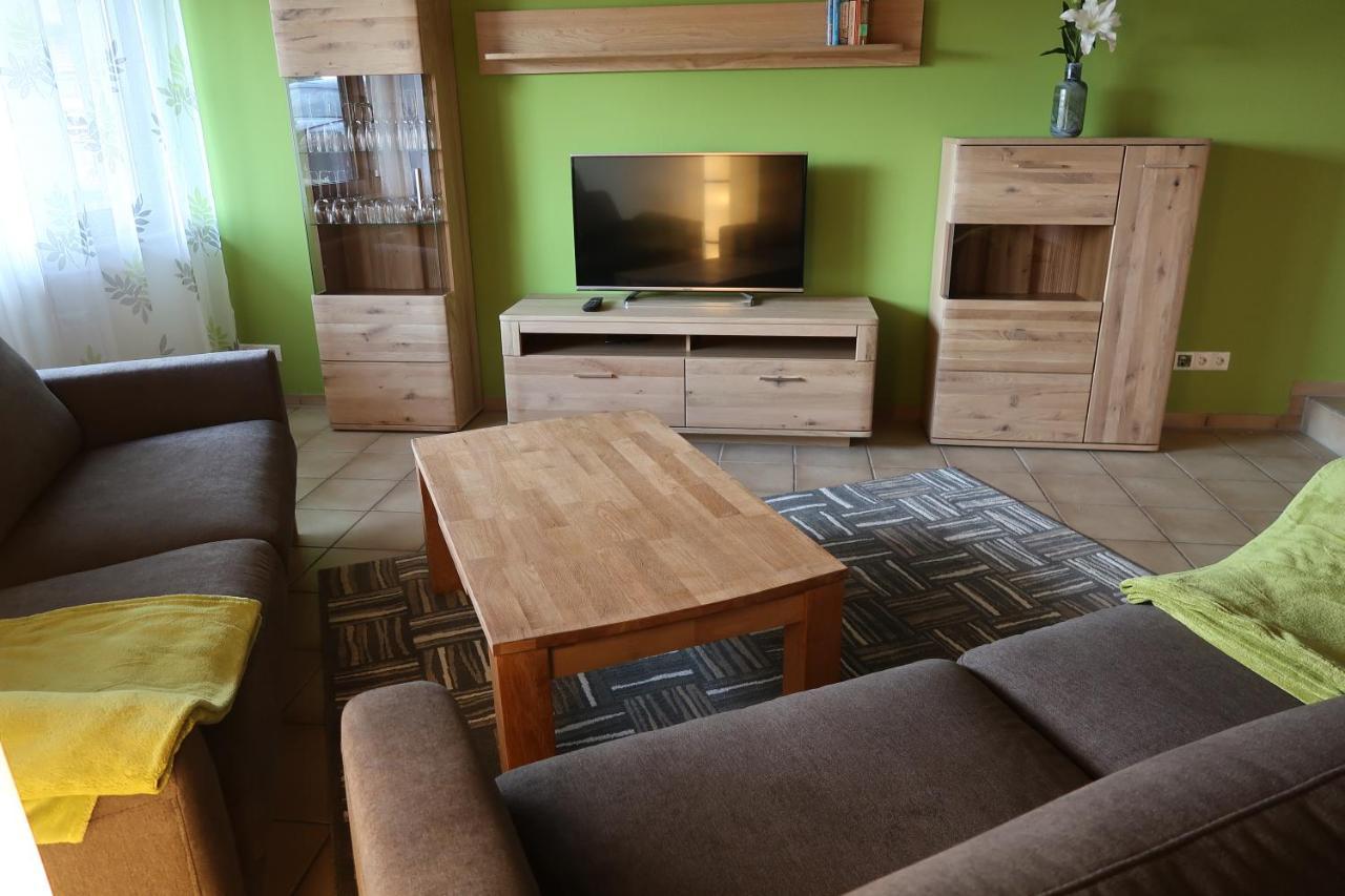 Ferienwohnung Neuborner-Hof Андернах Екстериор снимка